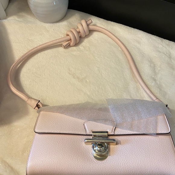 Authentic Salvatore Ferragamo Glam Leather Shoulder Bag - Picture 12 of 13